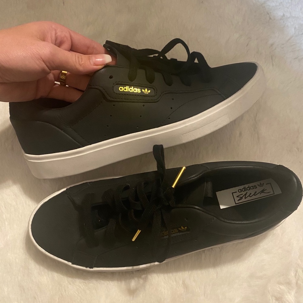 Adidas Sleek